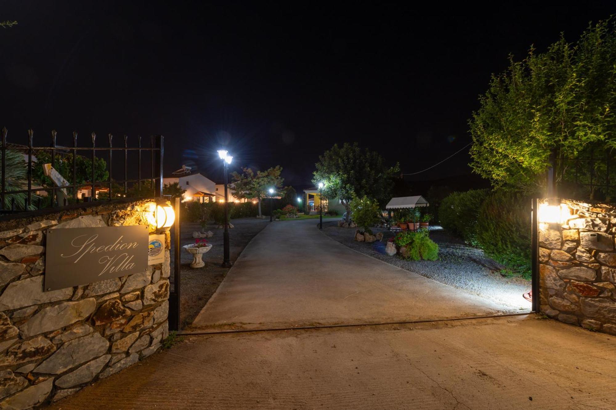 Spedion Villa - Near To Sea Villas With Heated Swimming Pool Gytheio Exterior foto