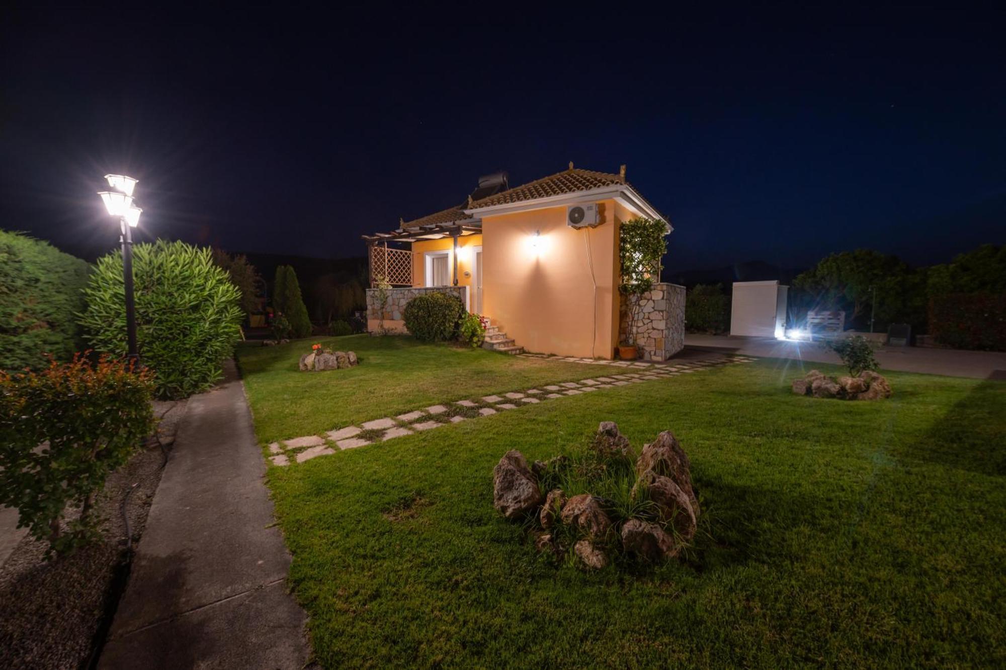Spedion Villa - Near To Sea Villas With Heated Swimming Pool Gytheio Exterior foto