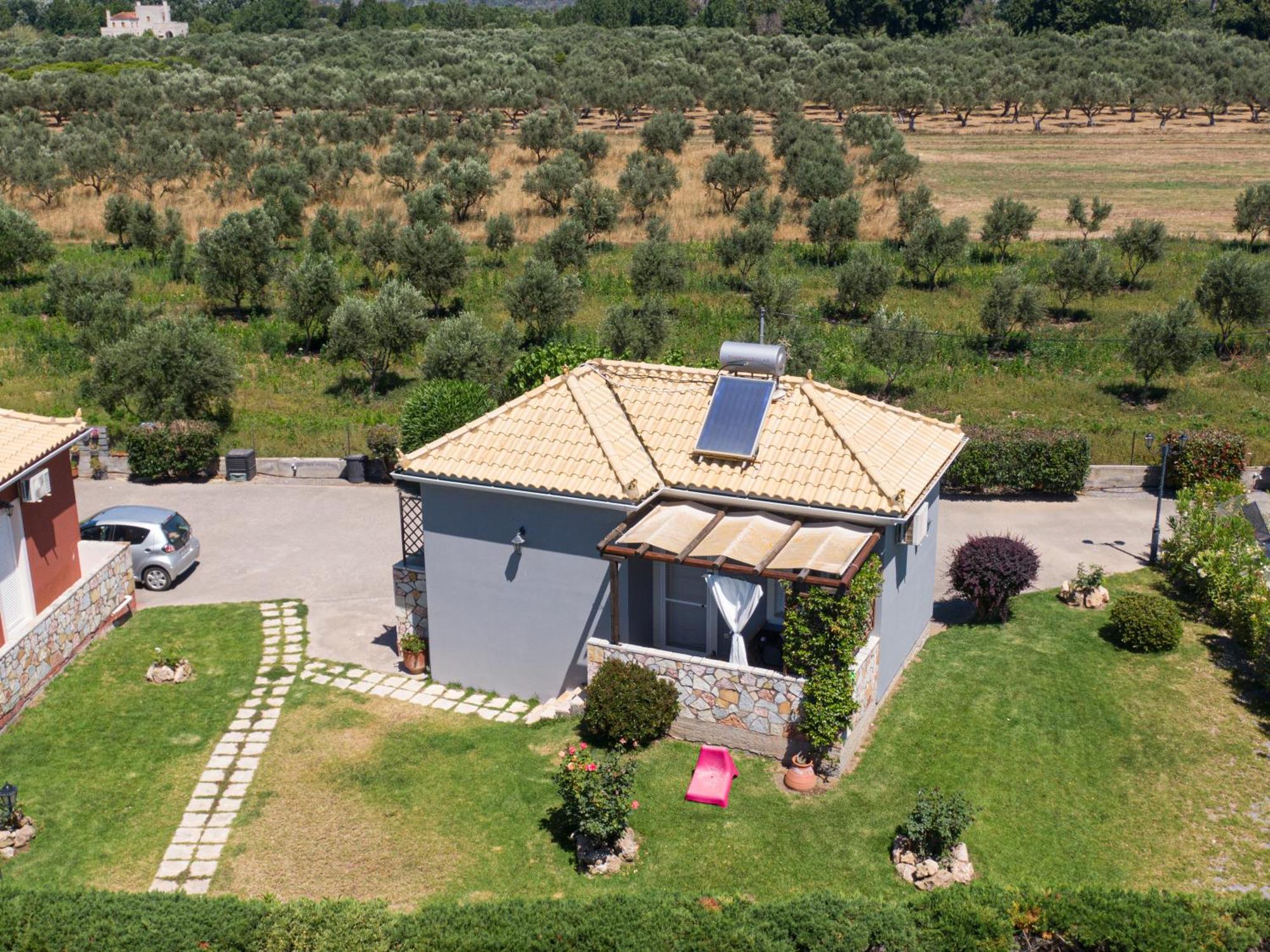 Spedion Villa - Near To Sea Villas With Heated Swimming Pool Gytheio Exterior foto