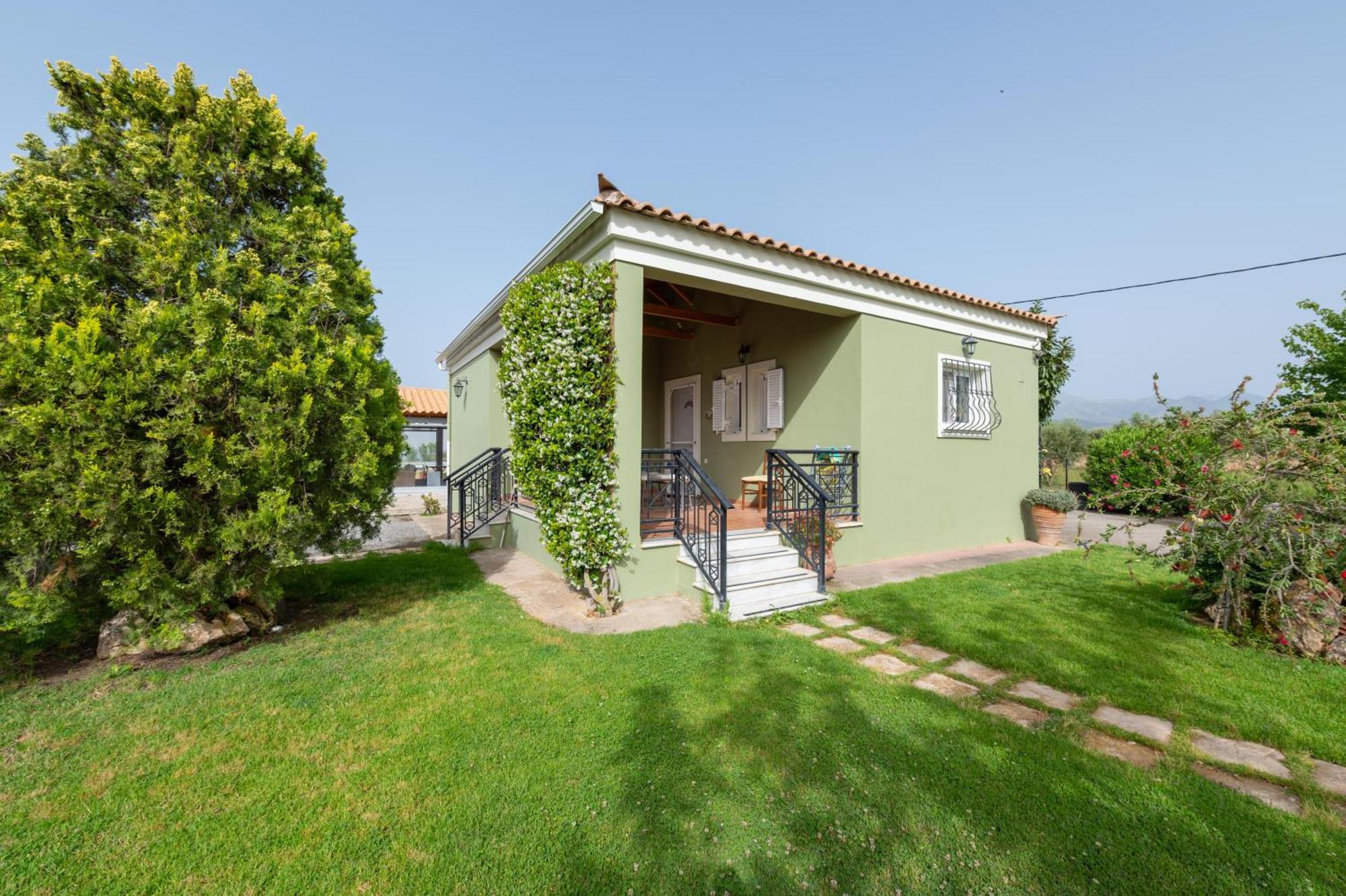Spedion Villa - Near To Sea Villas With Heated Swimming Pool Gytheio Exterior foto