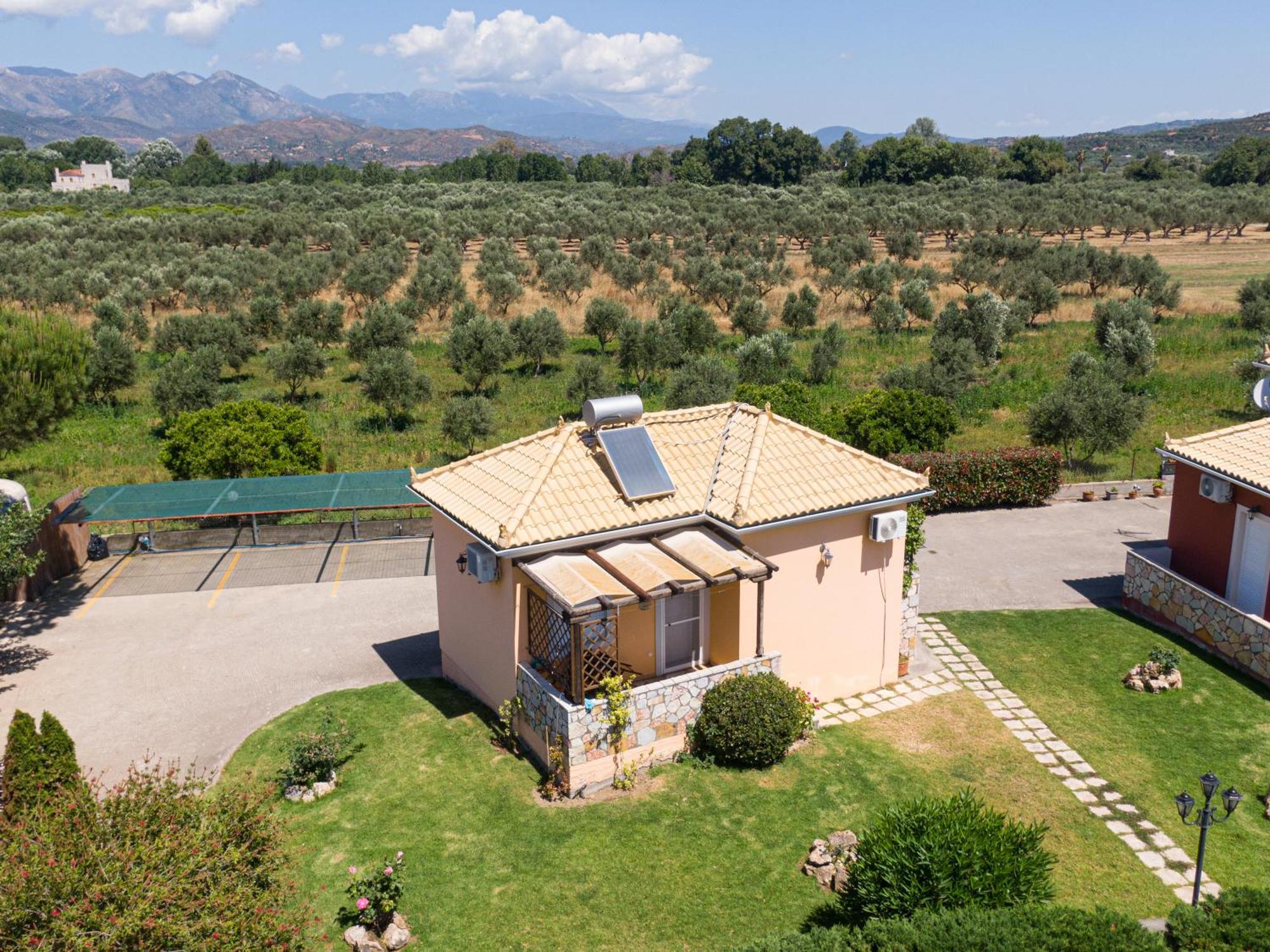 Spedion Villa - Near To Sea Villas With Heated Swimming Pool Gytheio Exterior foto